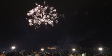 Suriyeliler Emevi Meydanı’nda 2026’ya coşkuyla girdi