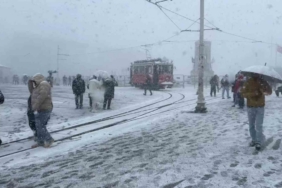 Taksim karla kaplandı