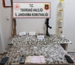 Tekirdağ’da uyuşturucu operasyonunda satışa hazır esrar ele geçirildi