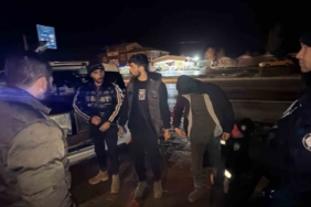 Tokat’ta durdurulan otomobilde 3 kaçak göçmen yakalandı