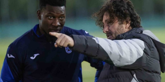 Trabzonspor’un yeni transferi Chibuike Nwaiwu ilk antrenmanına çıktı