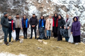 Tunceli’de soğuk kışa sıcak dokunuş: Gençler yaban hayatı için seferber oldu