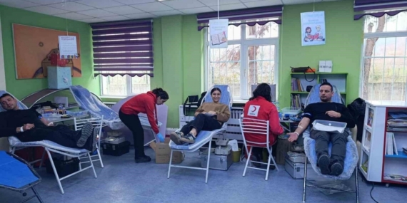 Türkeli’de okullarda rekor kan bağışı: 3 günde 253 ünite kan toplandı