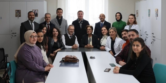 Vali Aydoğdu, öğretmenlerin emeklerine teşekkür etti