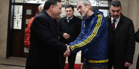 Vali Çiçek’ten ev ziyareti