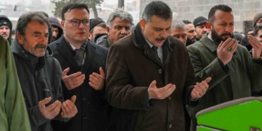 Vali Çiftçi’den Naciye Nine’ye vefa