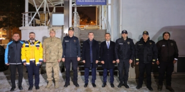 Vali Eldivan yeni yıla görevi başındaki güvenlik güçleriyle girdi
