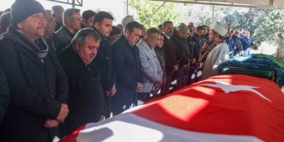 Vali Sözer, gazi cenazesine katıldı