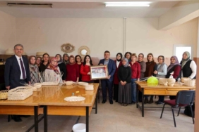 Vali Sözer Gölpazarı Halk Eğitim Merkezi’nde incelemelerde bulundu