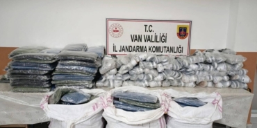 Van’da 4,1 milyon TL değerinde kaçak eşya ele geçirildi