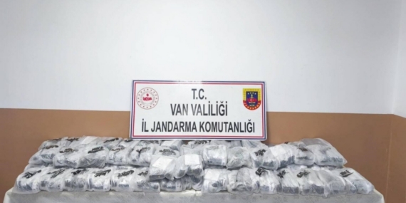 Van’da gümrük kaçağı malzeme ele geçirildi