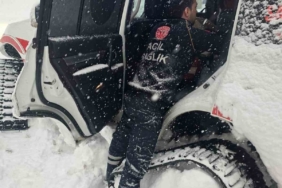 Yoğun kar yağışında sağlık hizmetleri durmadı