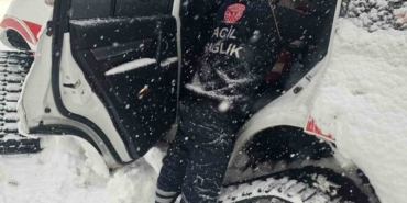 Yoğun kar yağışında sağlık hizmetleri durmadı