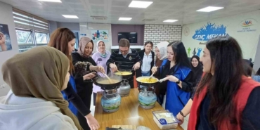 Yöresel lezzetler atölyesinde kuymak keyfi