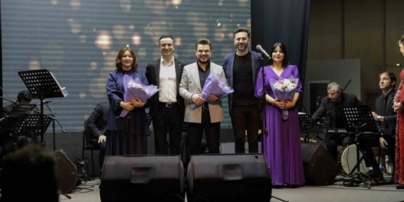 ‘Yüreğimizdeki Ezgiler’ gönüllere dokundu