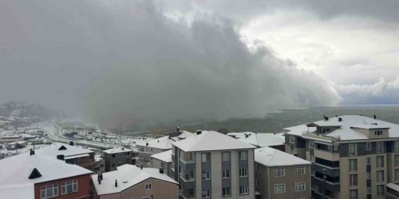 Zonguldak’a kar fırtınası geldi